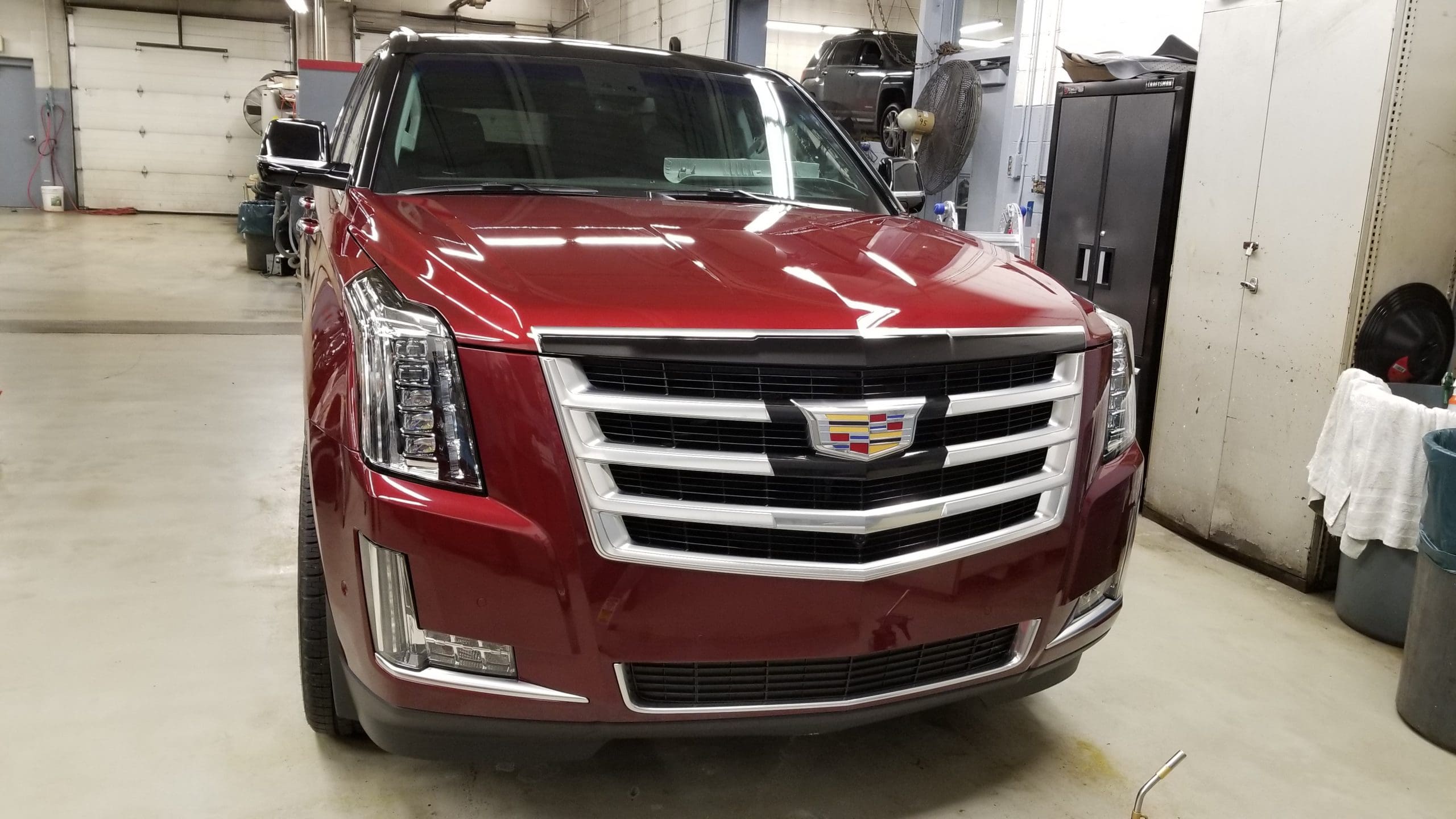 Cadillac Escalade - 08