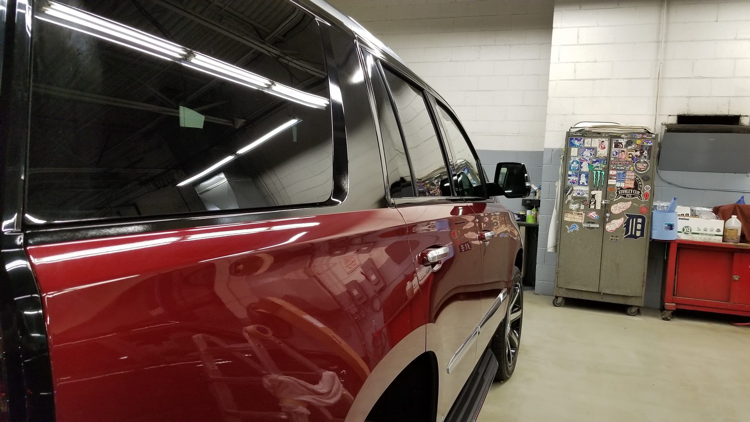 Cadillac Escalade - 09