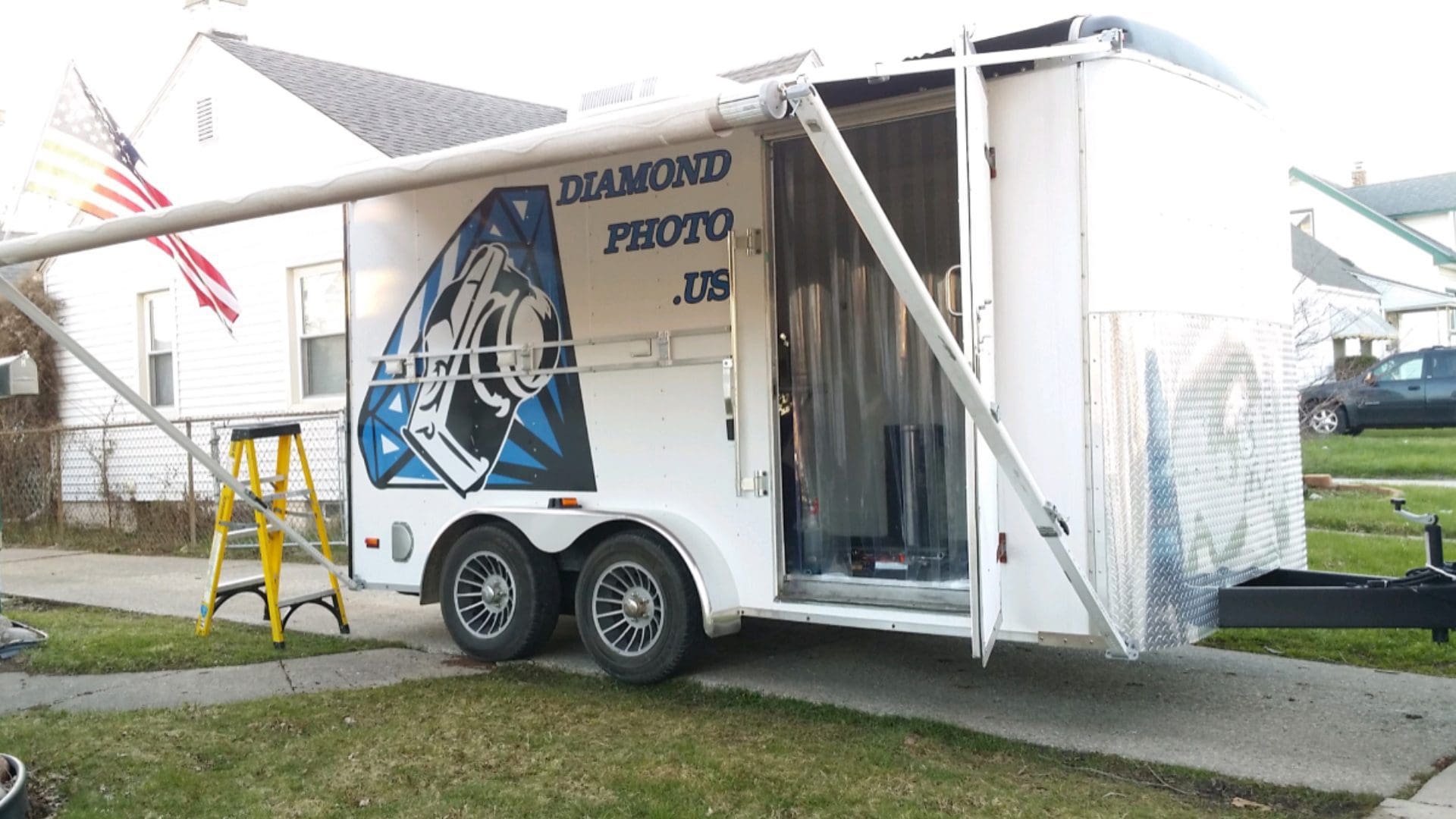 Diamond Photo - Small Trailer Graphics (3)