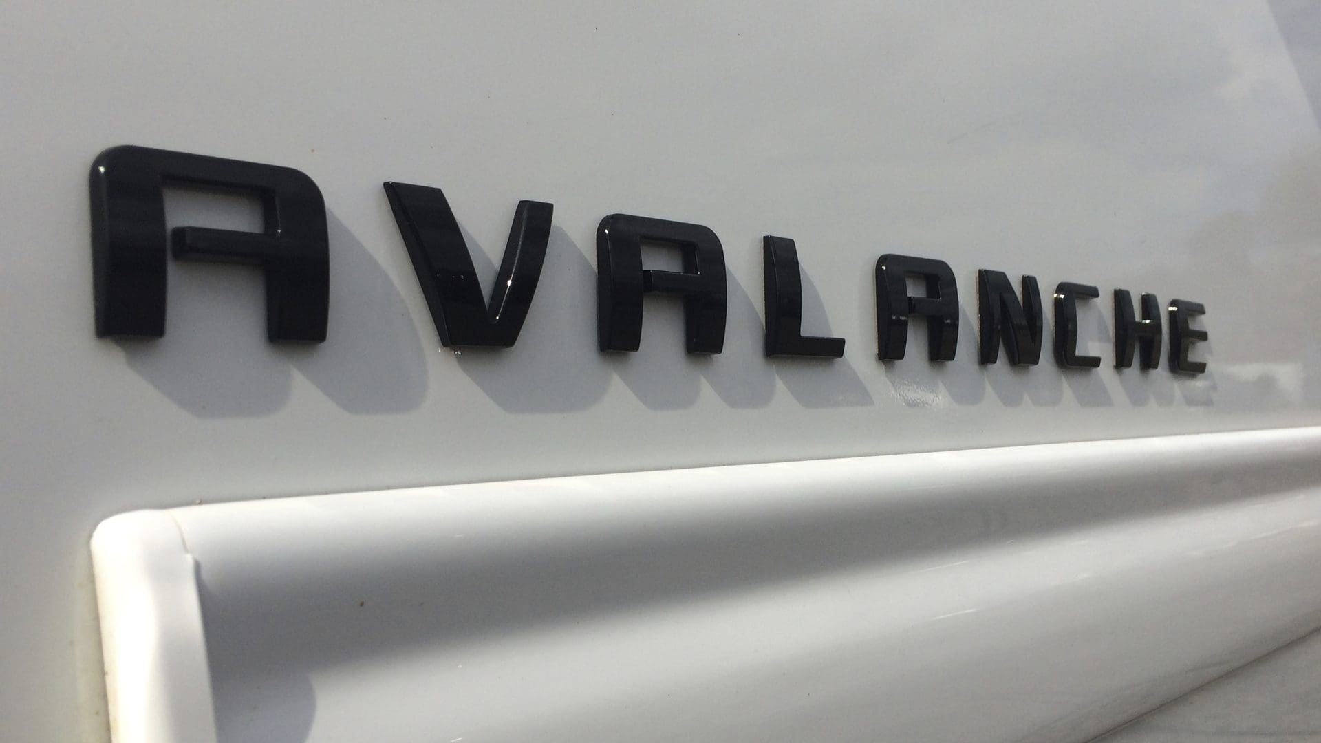 chevy avalanche Chrome Delete 1 chevy avalanche Chrome Delete 1