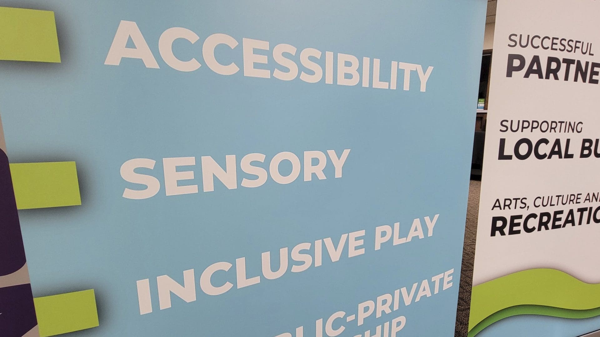 best retractable banners 2