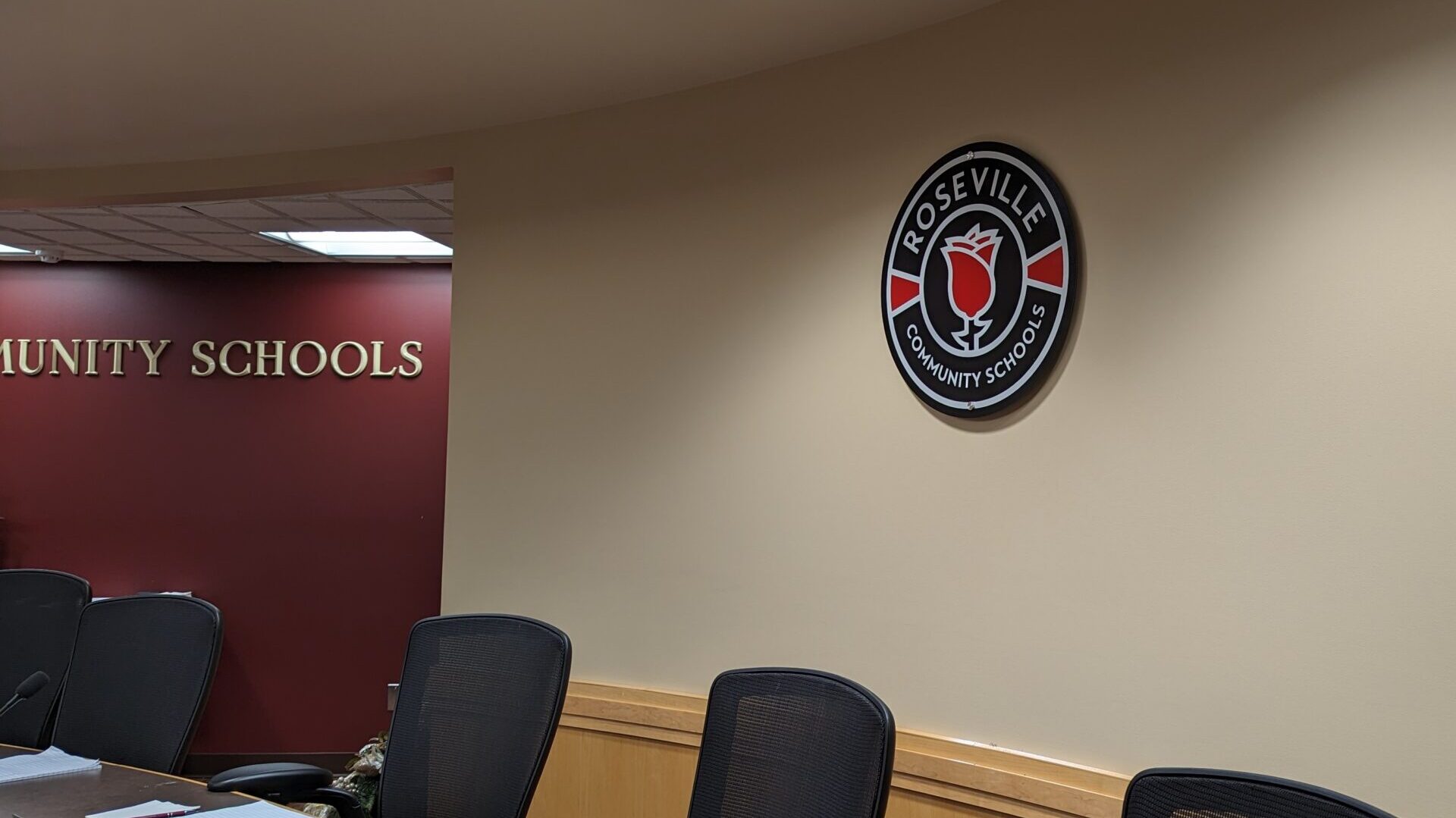 PXL 20231207 192636525