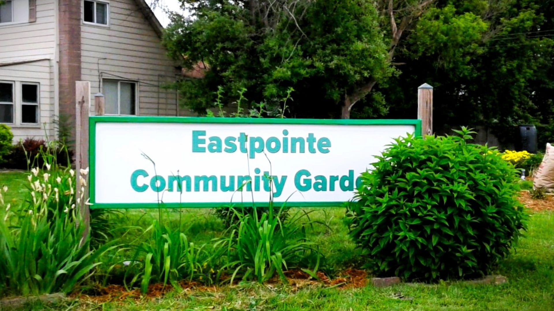 Fusion Marketing Sign Substrates The Bread and Butter of Advertising Bubble X Sign Substrate Fusion Marketing Sign Substrates The Bread and Butter of Advertising Bubble X Sign Substrate