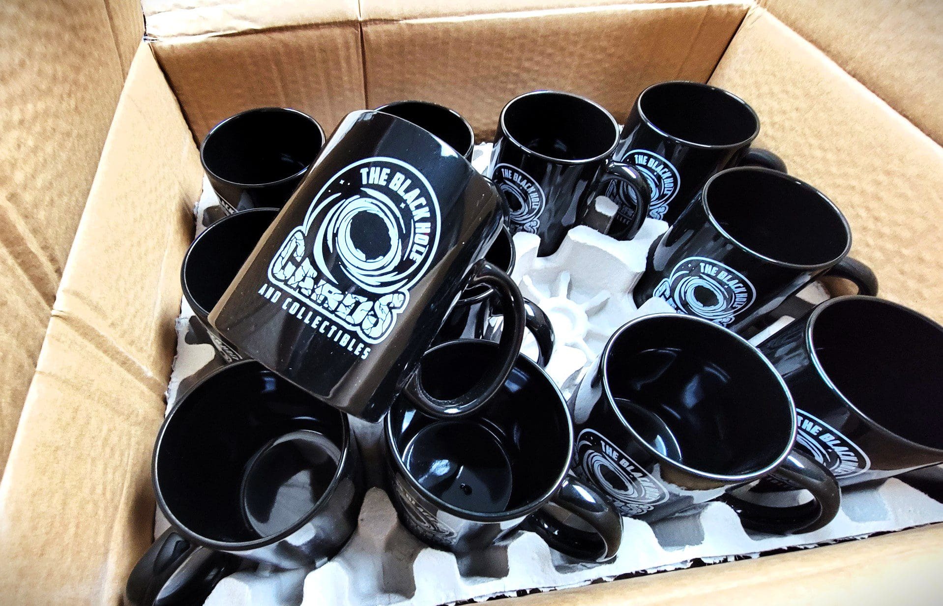 Black Hole Cards and Collectibles Coffee Cups 05