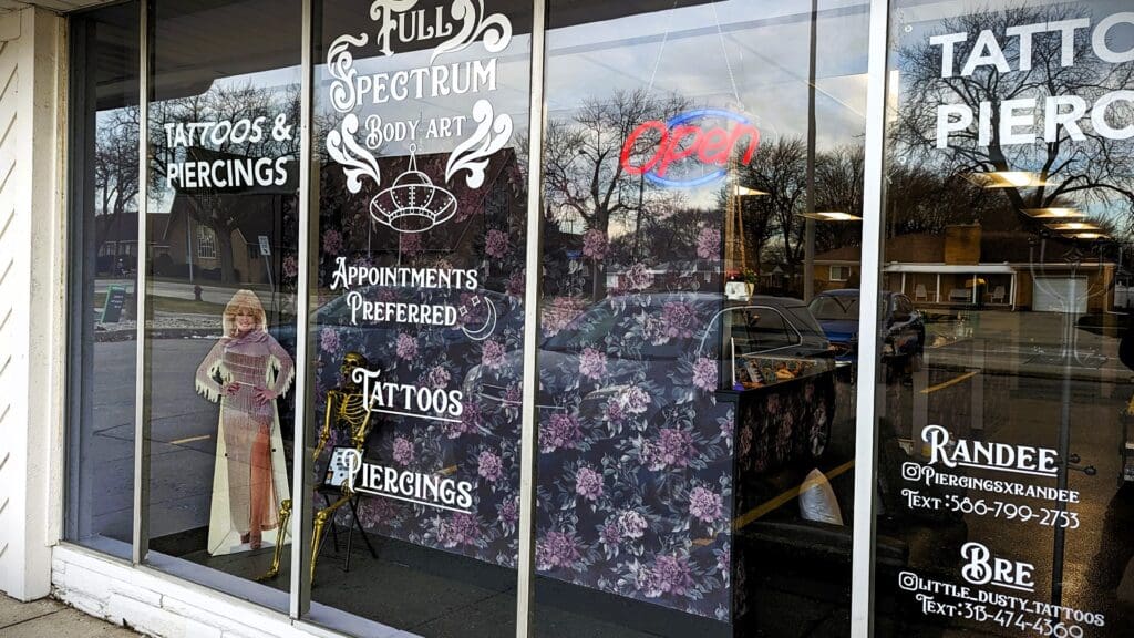 Full Spectrum Tattoo Windows 4